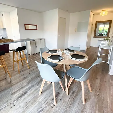Apartment Joli T2 Dans Calme