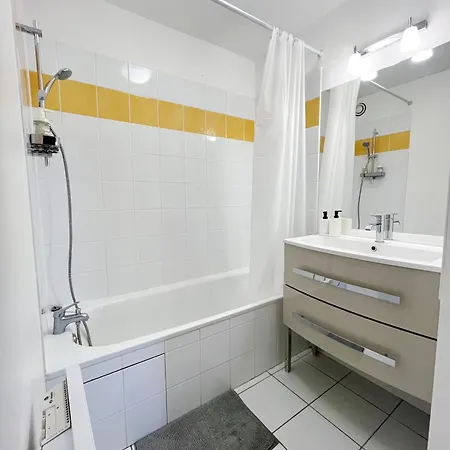 Apartment Joli T2 Dans Calme